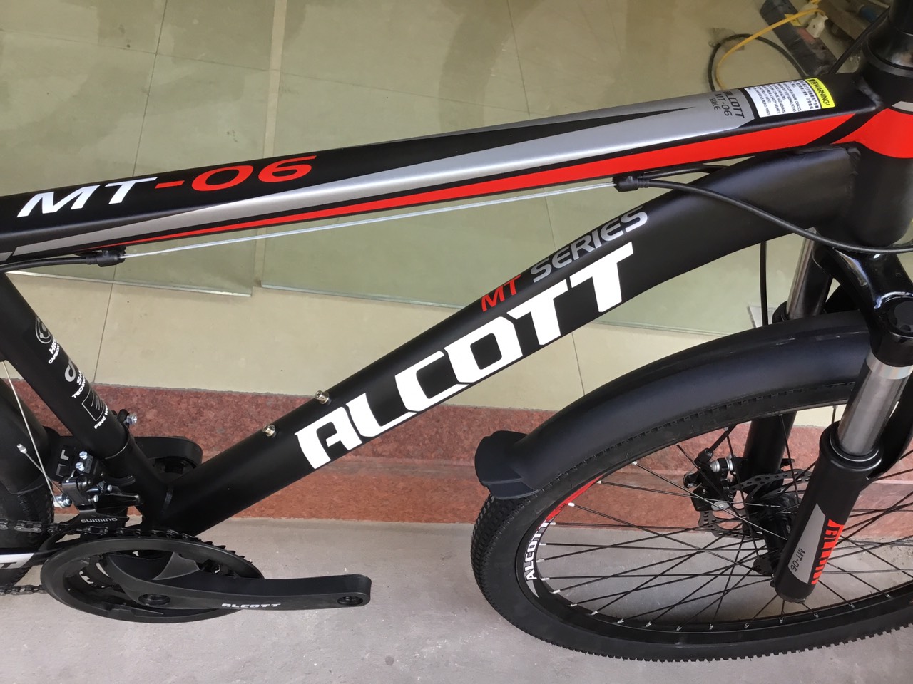 XE ĐẠP TT ĐỊA HÌNH ALCOTT 26IN NEW 100 MT 06  Xe đạp thể thao giá tốt